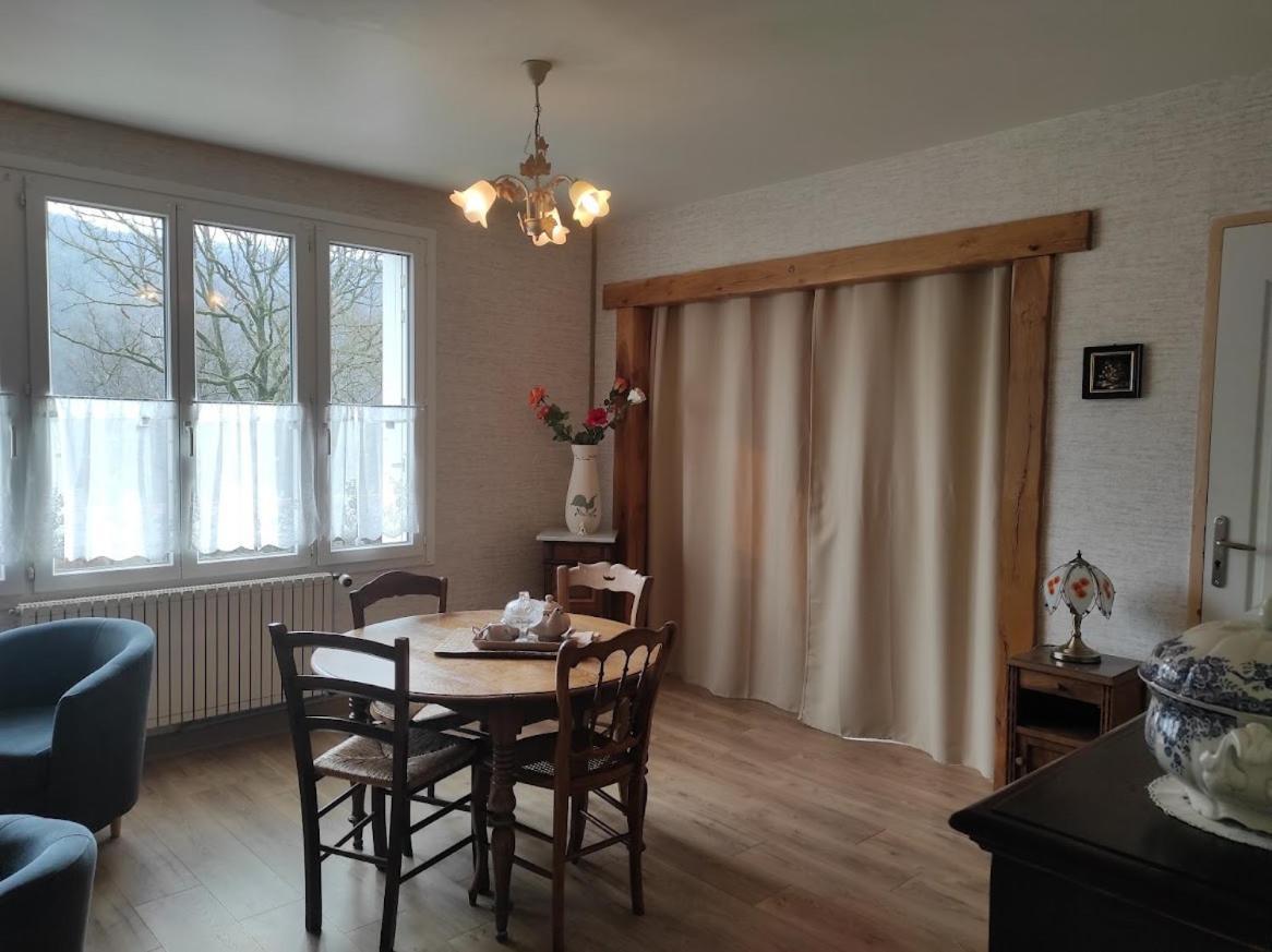 La Lisiere Appartement 2 Chambres Revin  Exterior photo